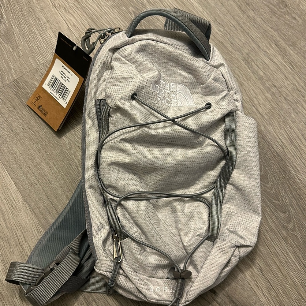 The North Face sling bag borealis. Brand new!